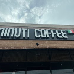 Minuti Coffee - Front of store