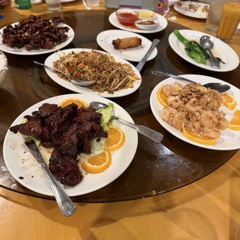 Super Wok Chinese Restaurant - Chinese Near Me - Tarzana, California