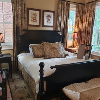 The Beaufort Inn - King luxury suite - Bed & Breakfast Near Me - Beaufort, South Carolina