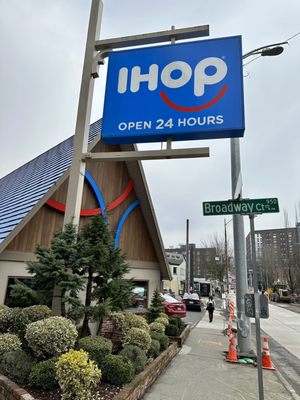 IHOP by null