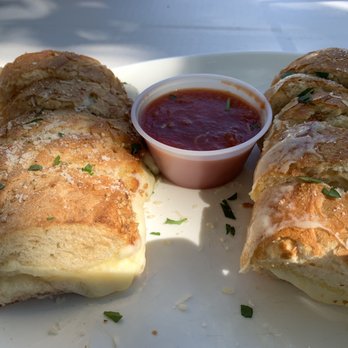 The Mountain House - Garlic bread with cheese - Pizza Near Me - Sparkill, New York The Mountain House - Garlic bread with cheese - Pizza Near Me - Sparkill, New York
