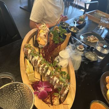 Oiza - Sushi Bars Near Me - Fresno, California Oiza - Sushi Bars Near Me - Fresno, California