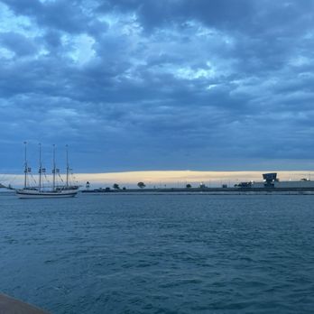Navy Pier - Landmarks & Historical Buildings Near Me - Chicago, Illinois