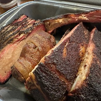 Smoak Town BBQ - Sliced brisket, jaleberry, and Nashville ribs - Food Trucks Near Me - Rockwall, Texas Smoak Town BBQ - Sliced brisket, jaleberry, and Nashville ribs - Food Trucks Near Me - Rockwall, Texas