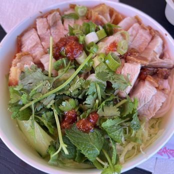 Banh Mi Land - Pork belly vermicelli bowl - Vietnamese Near Me - Lynnwood, Washington