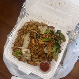 Lo Mein Chicken