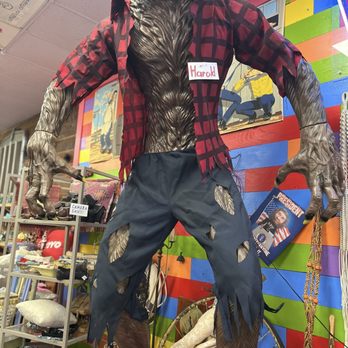 The Blues - Inside - Antiques Near Me - Redlands, California