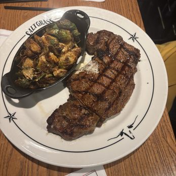 Saltgrass Steak House - 16 oz steak - Steakhouses Near Me - Houston, Texas Saltgrass Steak House - 16 oz steak - Steakhouses Near Me - Houston, Texas
