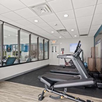 Hampton Inn & Suites Mount Pleasant - Health club fitness center gym - Hotels Near Me - Mount Pleasant, Texas Hampton Inn & Suites Mount Pleasant - Health club fitness center gym - Hotels Near Me - Mount Pleasant, Texas