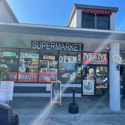 M&M supermarket