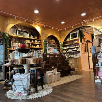 Bee Hill Bakery - Cute gift shop - Bakeries Near Me - Silverdale, Washington