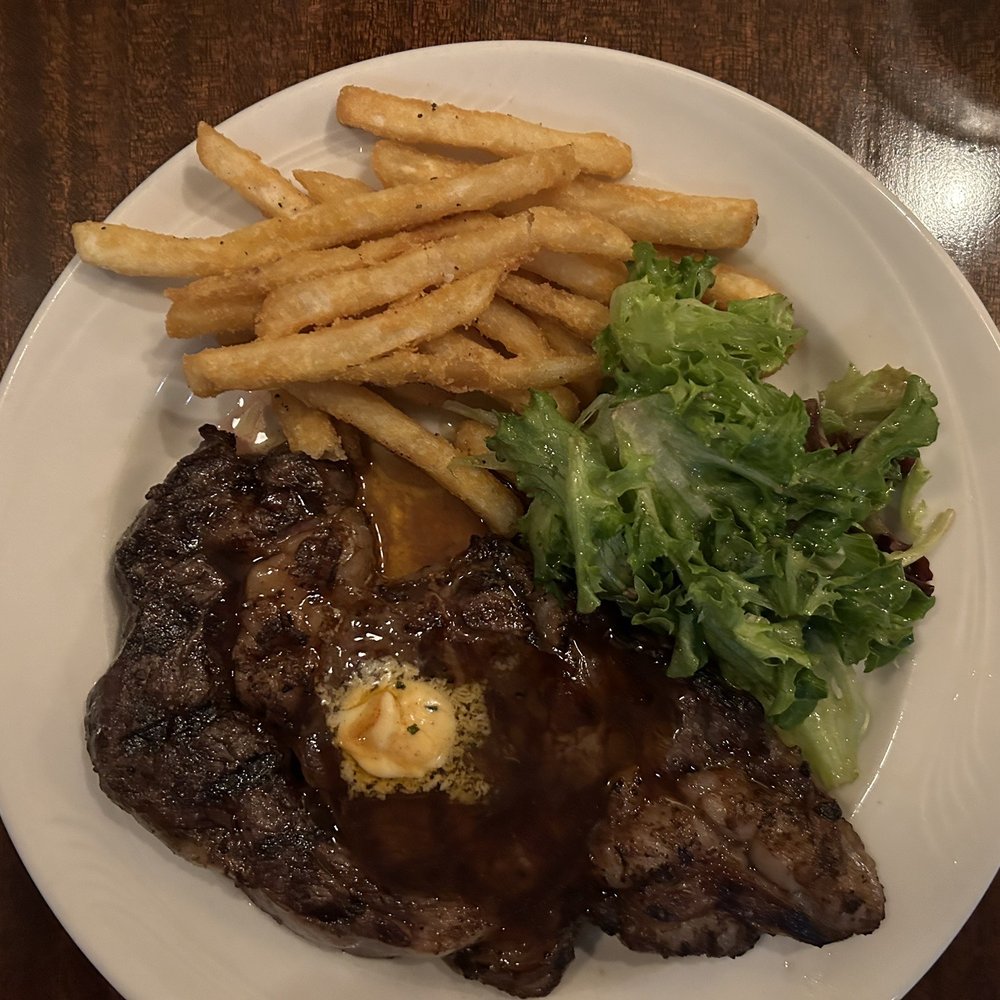 Hampton Street Vineyard - Steak Frites - New American Near Me - Columbia, South Carolina Hampton Street Vineyard - Steak Frites - New American Near Me - Columbia, South Carolina