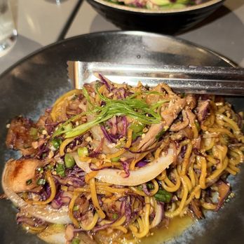8 East - Garlic butter noodles with duck - Asian Fusion Near Me - Las Vegas, Nevada 8 East - Garlic butter noodles with duck - Asian Fusion Near Me - Las Vegas, Nevada