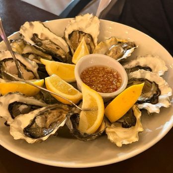 Half Moon Bay Brewing Company - Fresh Seasonal Oysters - Seafood Near Me - Half Moon Bay, California Half Moon Bay Brewing Company - Fresh Seasonal Oysters - Seafood Near Me - Half Moon Bay, California