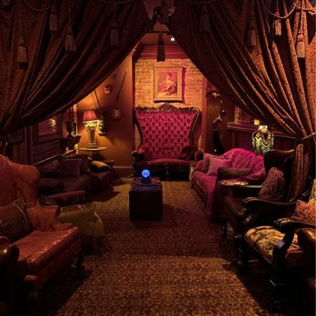 Muriel's Jackson Square - Seance room - Cajun/Creole Near Me - New Orleans, Louisiana Muriel's Jackson Square - Seance room - Cajun/Creole Near Me - New Orleans, Louisiana