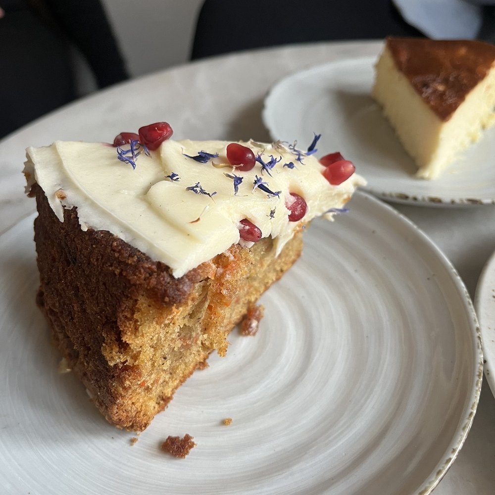 Atrium - carrot cake - Cafes Near Me - Malmö, M