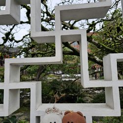 Chinatown - Portland - We could see the garden from the sidewalk