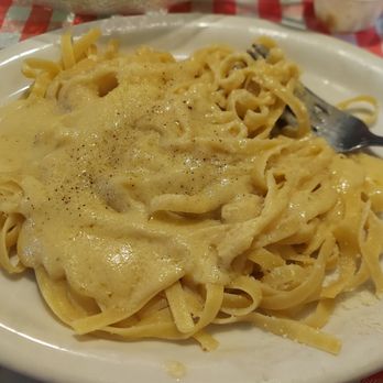 Ferraro's - Fettuccini Alfredo - Italian Near Me - Spokane, Washington