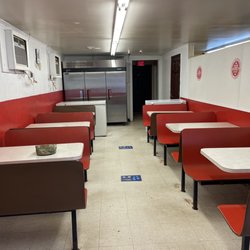 Chicken Shack - Dinning area