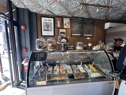 TABLE Caffé by null