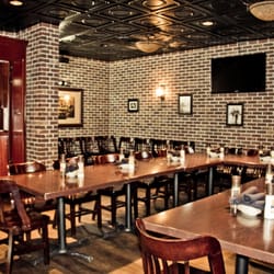 Lucky's 13 Pub