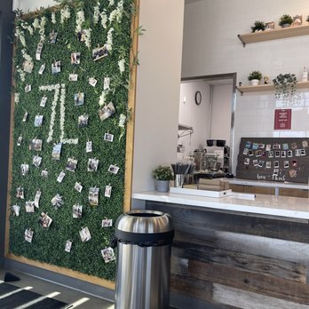 7 Leaves Cafe - Macarons Near Me - Las Vegas, Nevada 7 Leaves Cafe - Macarons Near Me - Las Vegas, Nevada