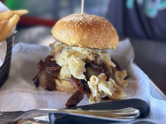 BRGR STOP COCONUT CREEK by null