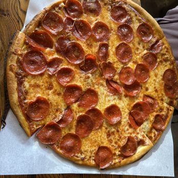 Institution Ale - Santa Barbara - Pepperoni pizza - Breweries Near Me - Santa Barbara, California Institution Ale - Santa Barbara - Pepperoni pizza - Breweries Near Me - Santa Barbara, California