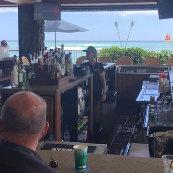 Elks Honolulu Lodge BPOE 616 - View of Waikiki Beach from behind bar - Venues & Event Spaces Near Me - Honolulu, Hawaii