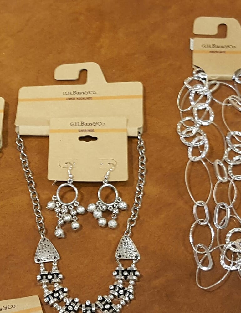 BASS SHOE OUTLET Updated September 2024 450 NW 257th Ave, Troutdale