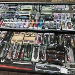 Zeus Smoke Shop - Quality- grade weapons!