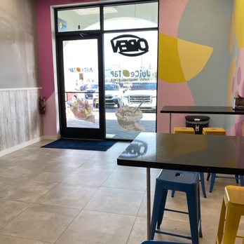 Juice Tap - Indoor seating - Acai Bowls Near Me - Jacksonville, Florida