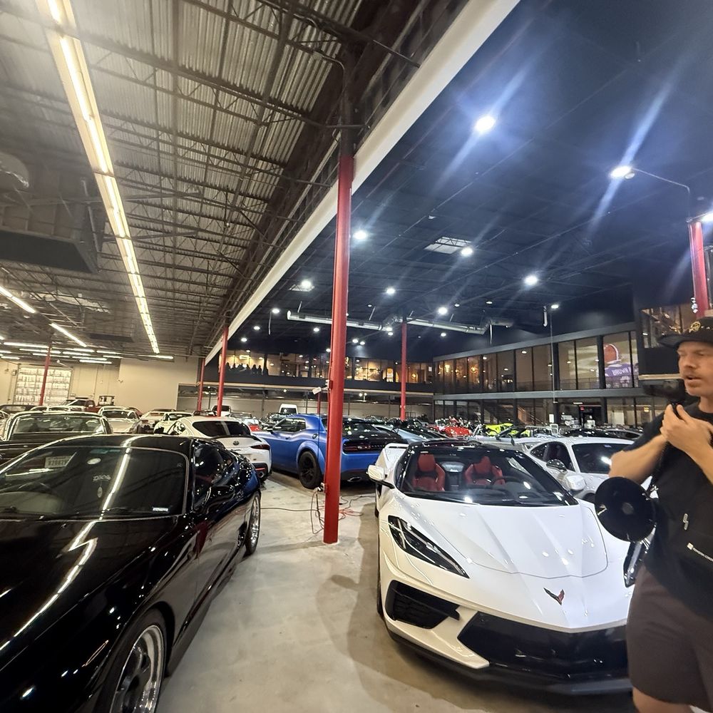 Derby - Houston - Staff telling us about each car - Southern Near Me - Houston, Texas Derby - Houston - Staff telling us about each car - Southern Near Me - Houston, Texas