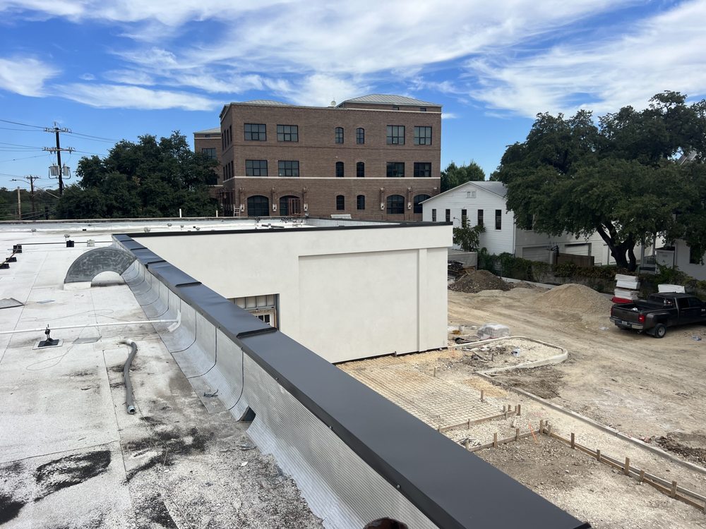 Slide of GT Roofing & Construction 