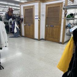 Goodwill - Changing rooms