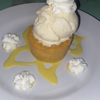 Las Hijas de la Tostada - Super delicious Warmed Cornbread with Vanilla ice cream - Seafood Near Me - Cancún, ROO Las Hijas de la Tostada - Super delicious Warmed Cornbread with Vanilla ice cream - Seafood Near Me - Cancún, ROO
