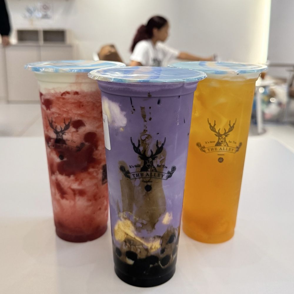 Strawberry Yogurt Smoothie, Ube Brown Sugar Boba Crème Brûlée Milk Tea, Fruit Tea Strawberry Yogurt Smoothie, Ube Brown Sugar Boba Crème Brûlée Milk Tea, Fruit Tea