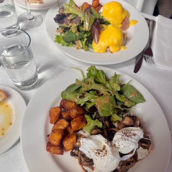 Pappardella - mushroom toast and eggs benedict - Italian Near Me - New York, New York Pappardella - mushroom toast and eggs benedict - Italian Near Me - New York, New York