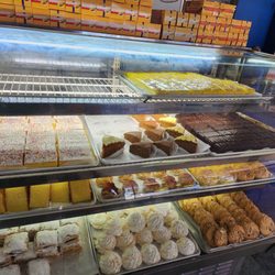 Ricomini Bakery - Pastries