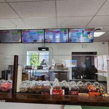 Sweet Swirls - Ice Cream & Frozen Yogurt Near Me - Greater Sudbury, Ontario