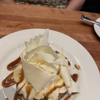The White Chocolate Grill - White Chocolate Banana Cream Pie - American Near Me - Phoenix, Arizona The White Chocolate Grill - White Chocolate Banana Cream Pie - American Near Me - Phoenix, Arizona