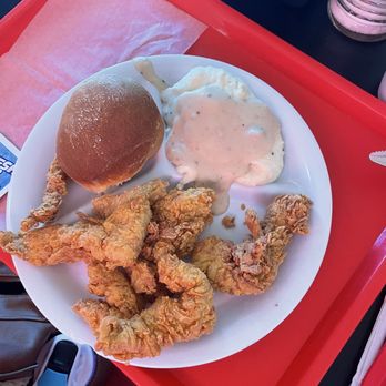 Bubba's Cooks Country - Dallas - American Near Me - Dallas, Texas