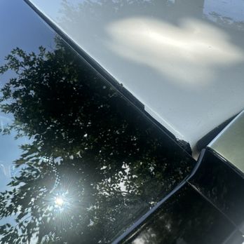 Pioneer Auto Glass Replacement - Here you will see where the chip might paint upon removing my windshield and try to hide it with glue. - Auto Glass Services Near Me - Long Beach, California Pioneer Auto Glass Replacement - Here you will see where the chip might paint upon removing my windshield and try to hide it with glue. - Auto Glass Services Near Me - Long Beach, California