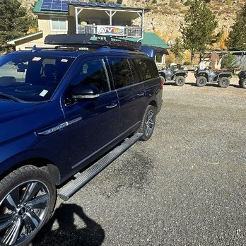 Arion - Luxury SUV transfer from Denver to Empire for ATV experience. - Limos Near Me - Dacono, Colorado