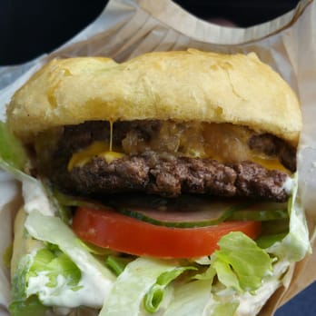 Dylan's Grill - Saftig och god - Burgers Near Me - Uppsala, C