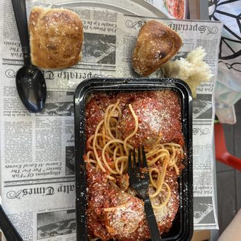 Cannoli Kitchen Pizza - Deerfield Beach - Pizza Near Me - Deerfield Beach, Florida
