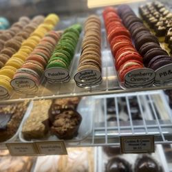 Amélie's French Bakery & Café - Macarons