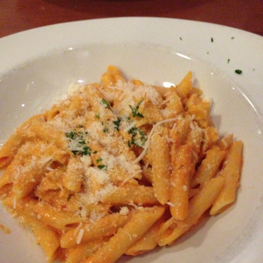 Qua Restaurant - Penne al Pollo - Italian Near Me - Glasgow, GLG Qua Restaurant - Penne al Pollo - Italian Near Me - Glasgow, GLG
