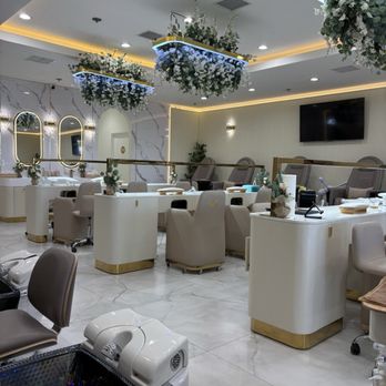Chloe Nail Lounge - Main studio floor - Nail Salons Near Me - Orange, California
