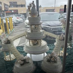 A cake that is so detailed!